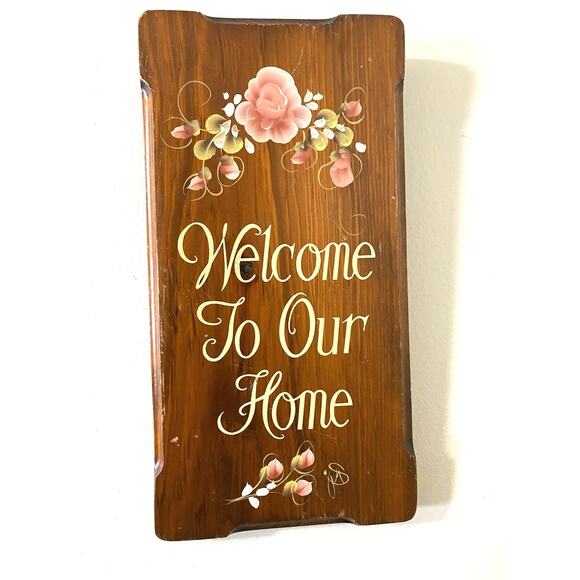 Welcome wood Plaque Cottage Core
Granny Chic, hand painted hand made
Floral - Picture 1 of 5